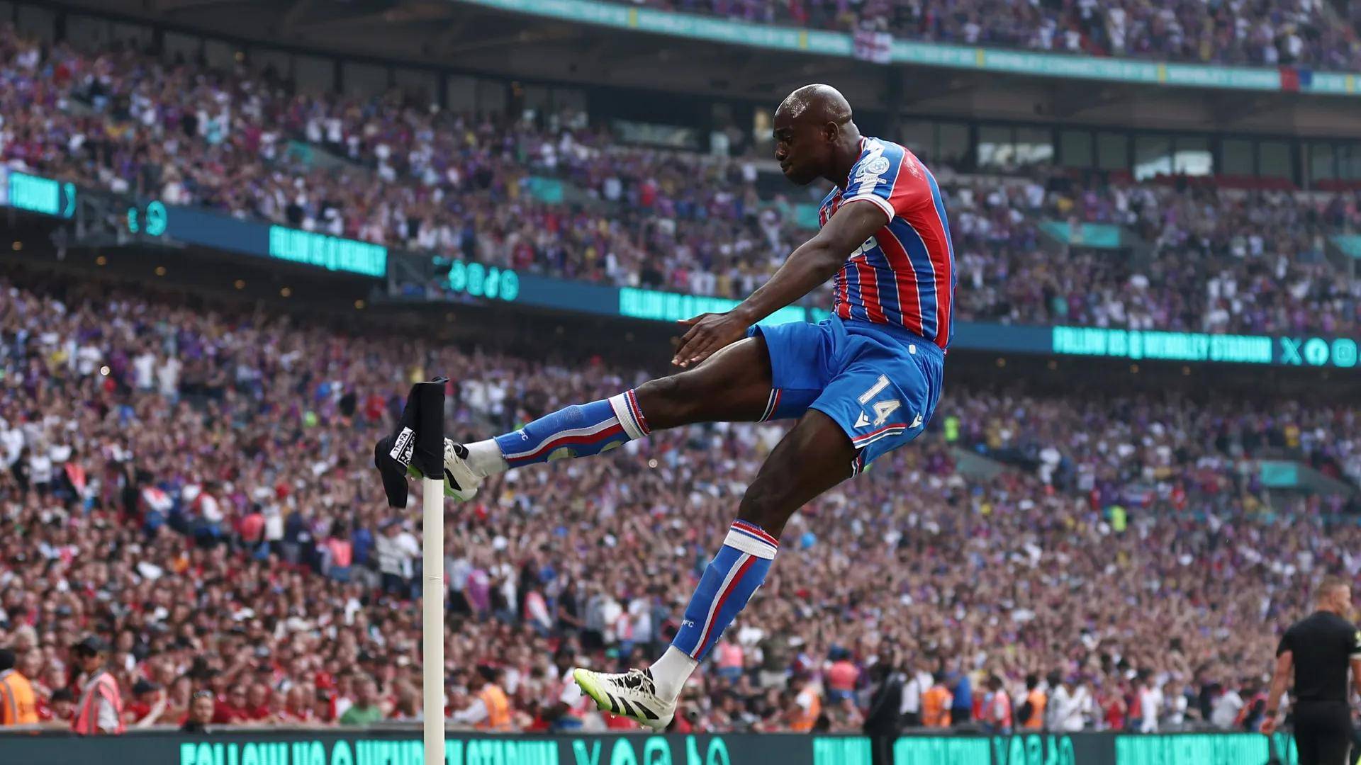 IM电竞登录 -社区盾国际比赛日走向成谜，利物浦官宣签约，震撼外界，临场指挥获称赞(社区盾杯曼市德比最新消息)