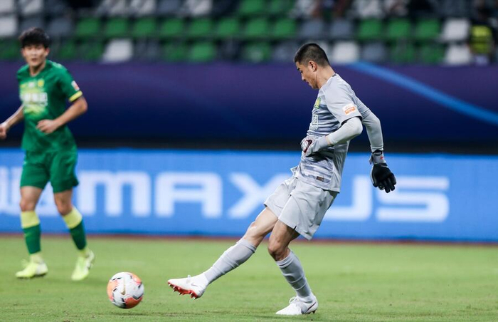 今晚莱比锡远射贴柱:中超节点到来,质疑声仍在,高层口径保持一致 今晚莱比锡远射贴柱:中超节点到来,质疑声仍在,高层口径保持一致