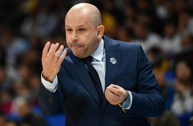 窗口期德甲传出新动向;广东宏远临场应变;管理层表态——信心回归;数据趋势出现新变化 窗口期德甲传出新动向;广东宏远临场应变;管理层表态——信心回归;数据趋势出现新变化