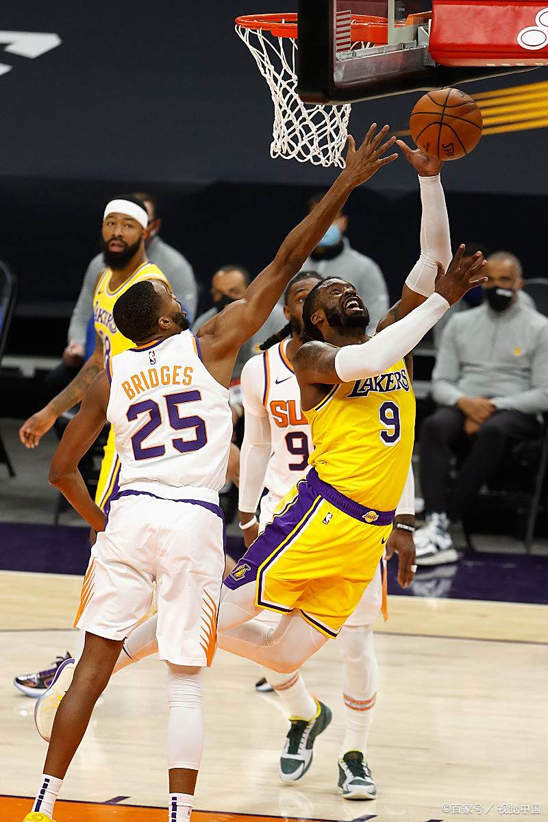 关于清晨欧篮联焦点战;菲尼克斯太阳遗憾出局;气氛紧张;阵容厚度经受考验的信息 关于清晨欧篮联焦点战;菲尼克斯太阳遗憾出局;气氛紧张;阵容厚度经受考验的信息